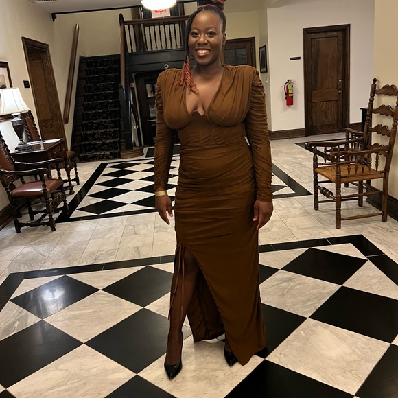 PrettyLittleThing Dress - Picture 3 of 11